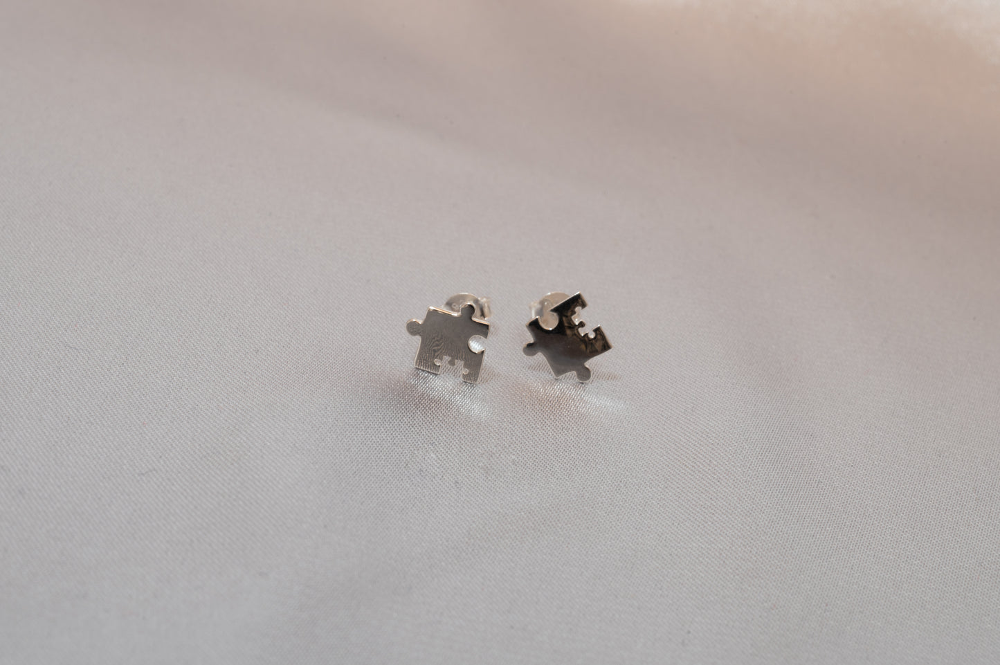 Matching pieces earrings PUZZLE