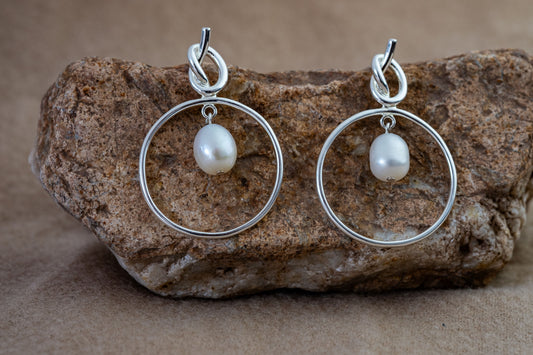 Love knot and pearl earrings IRIS