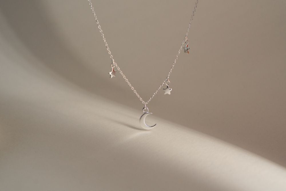 STELLUNA Necklace
